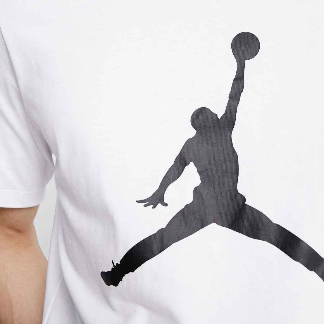 FLIGHT WHITE TEE.